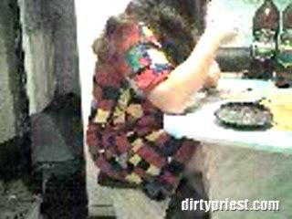 Real Girlfriends Mom being Fucked In A Kitchen After A Few Drinks