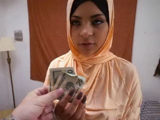 Sweet Arab Girl Do Blowjob For Money