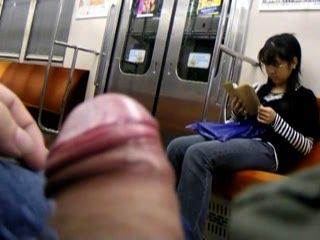 Maniac Show His Cock To Japanese Teen In Subway